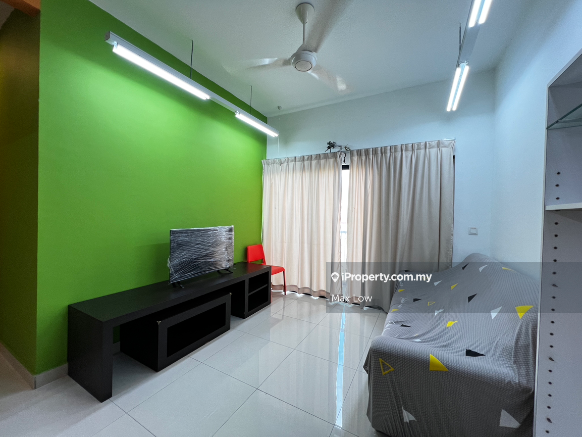 Fully Furnished 3 Rooms Condo Near Klia & Xiamen University