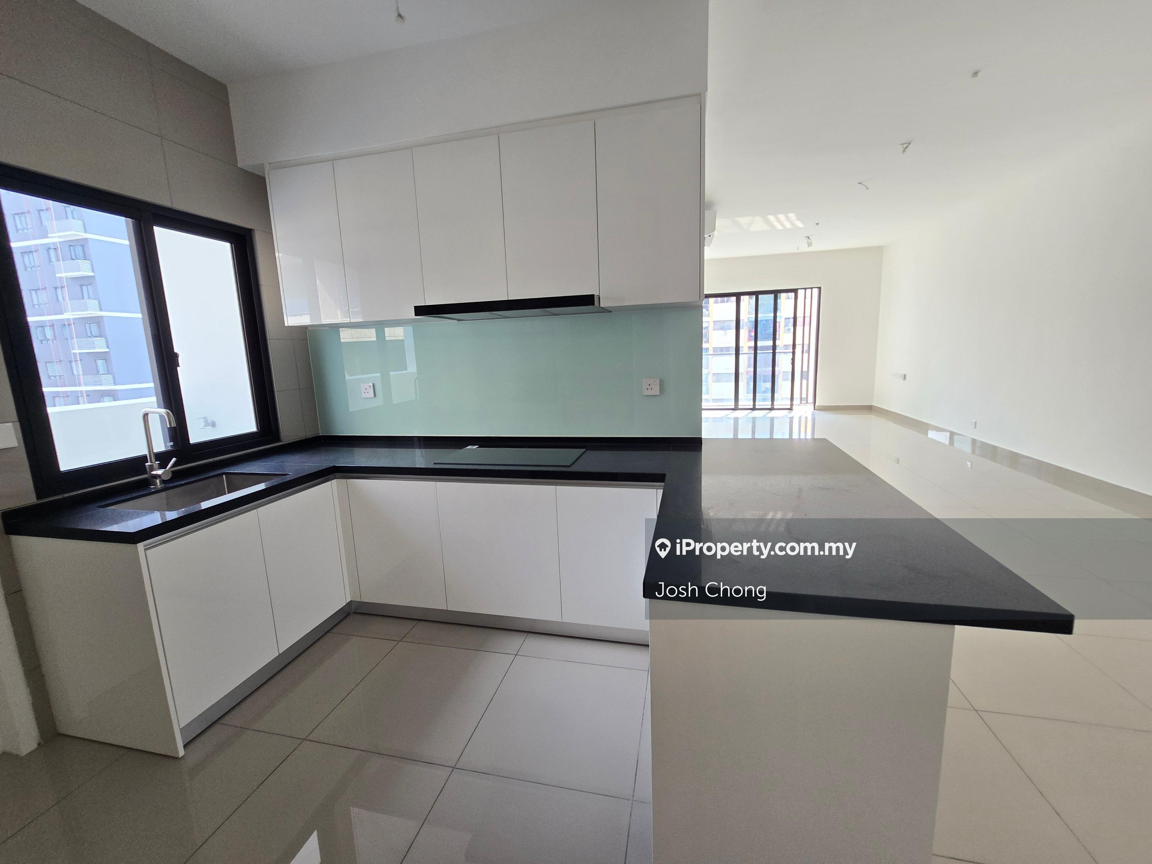 Beautiful Home Practical Layout Dual Keys Concept Strategic Location