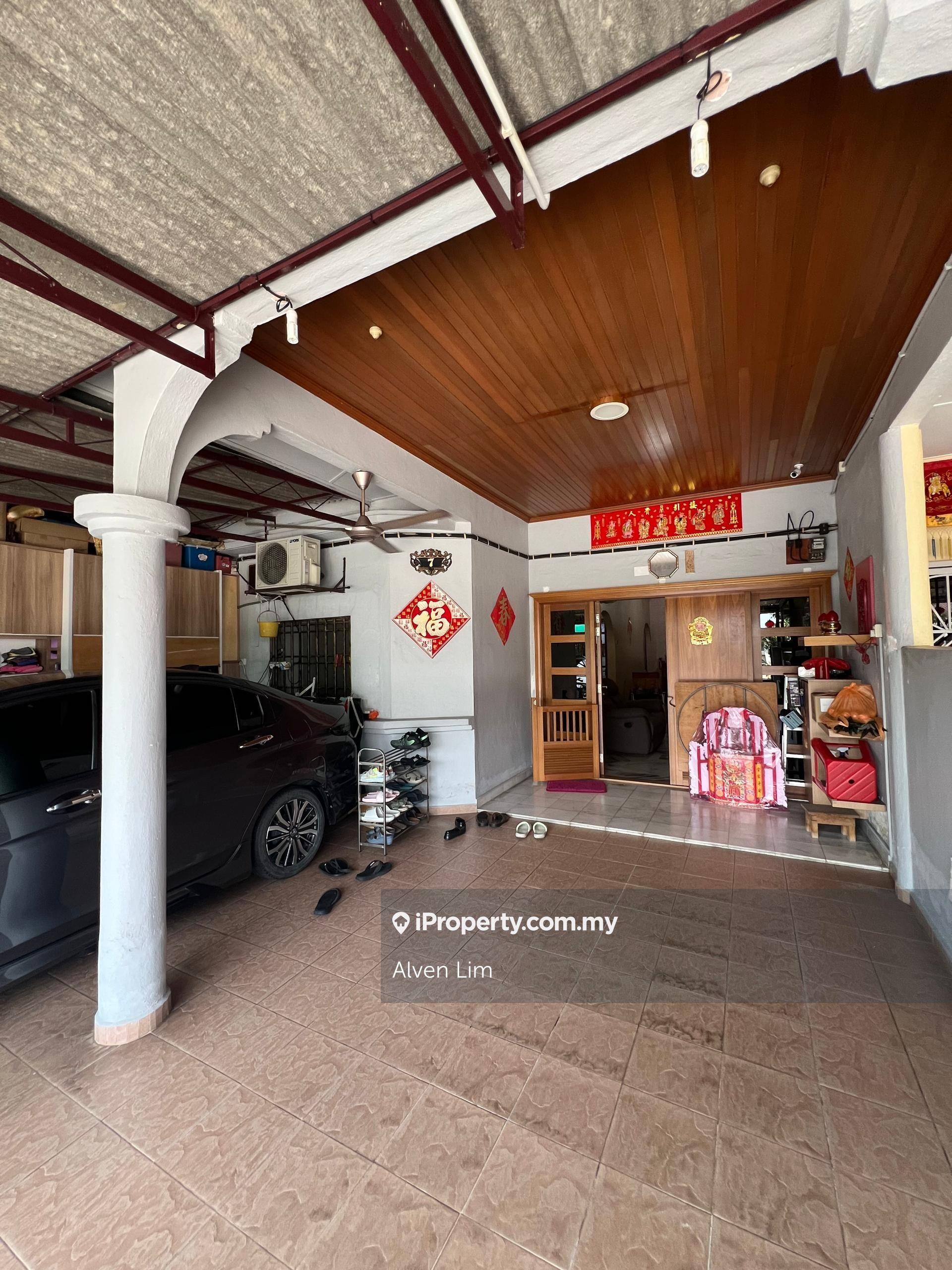 Taman Yayasan, Renovated, 1 Storey House, 21x75 Face Empty