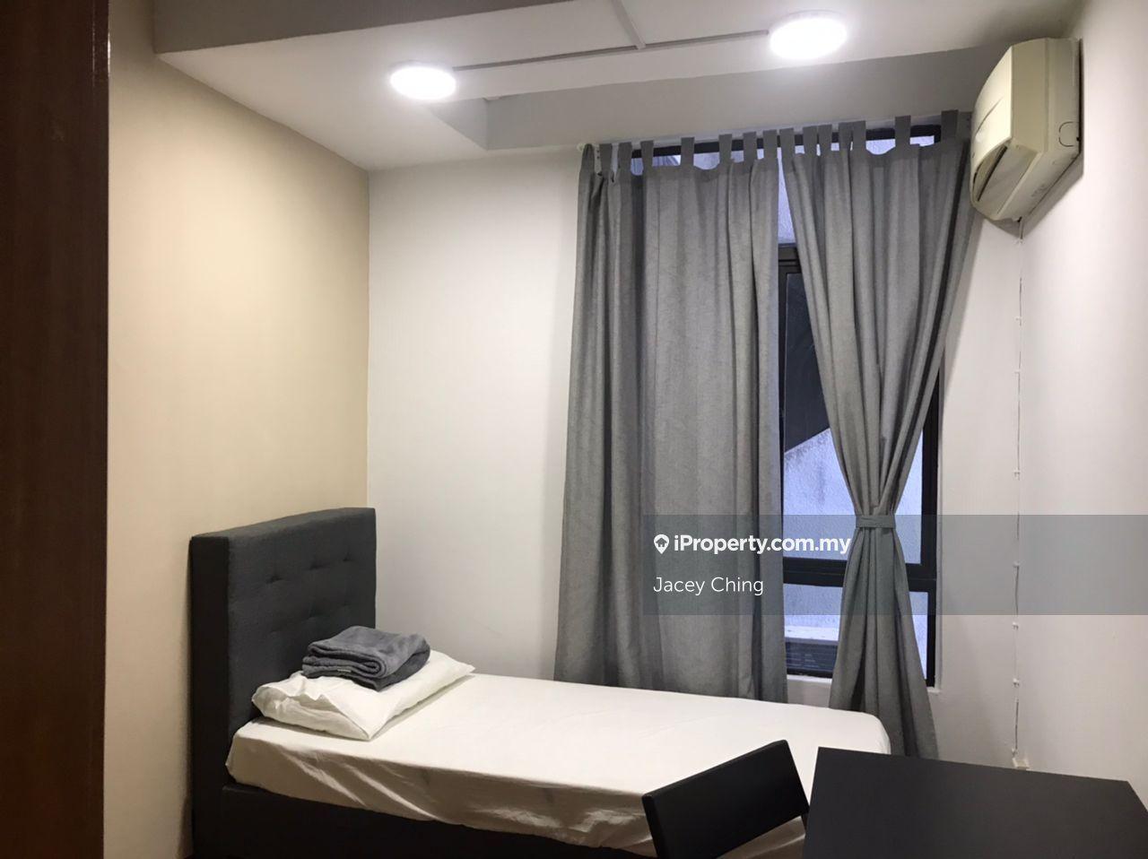Female Unit, Single Room at Villa Putera