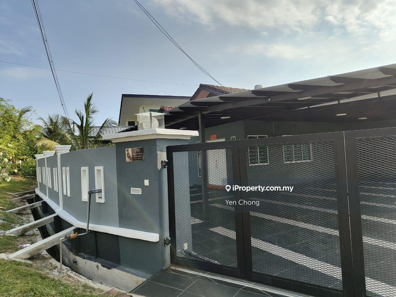 Fully Furnished Seremban Bungalow Near Town (ready move in condition)