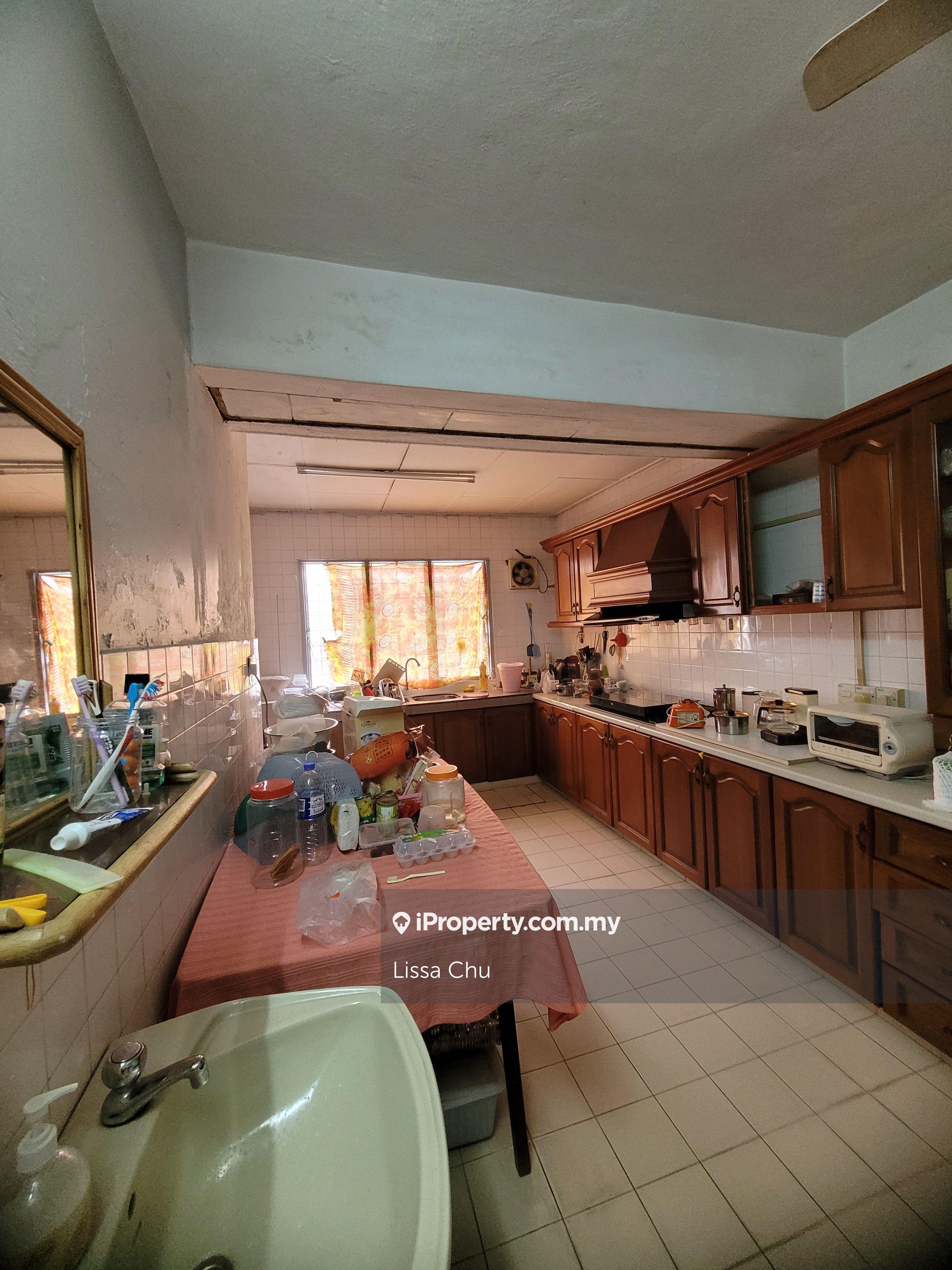End lot terrace link house for sale