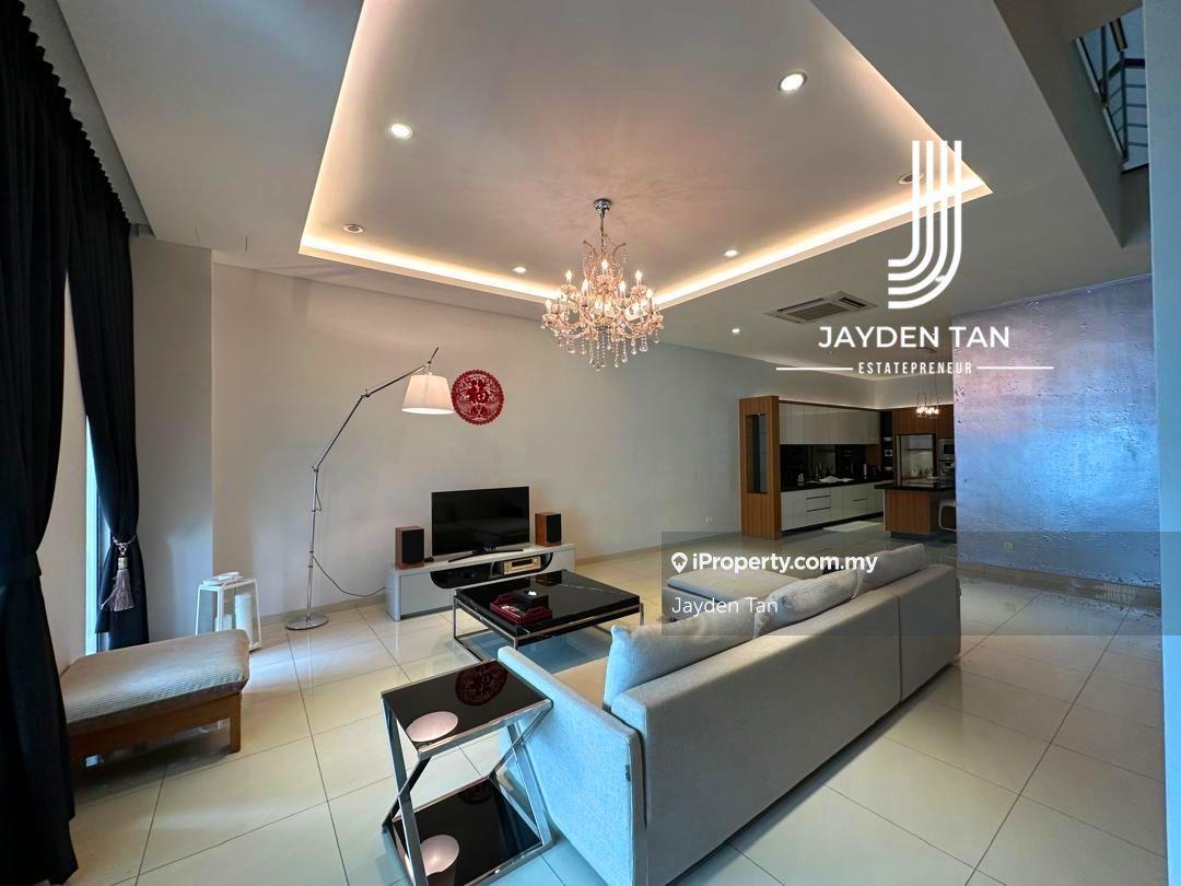 Taman Jasa Intan, Tastefully Renovated