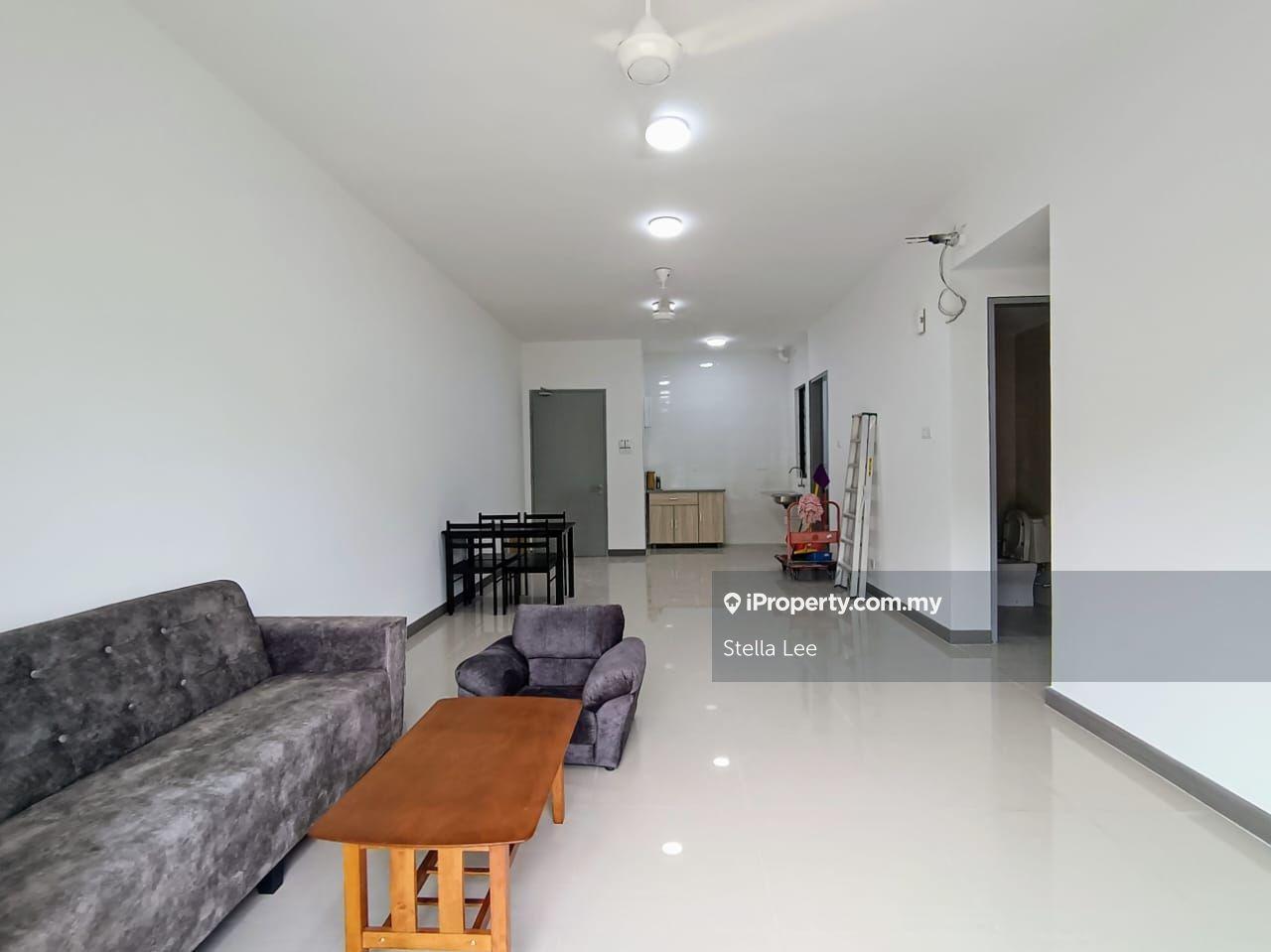 Fully furnished new condo 