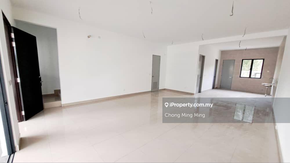 Double Storey Link House @ Arena Seremban 2 for Sale