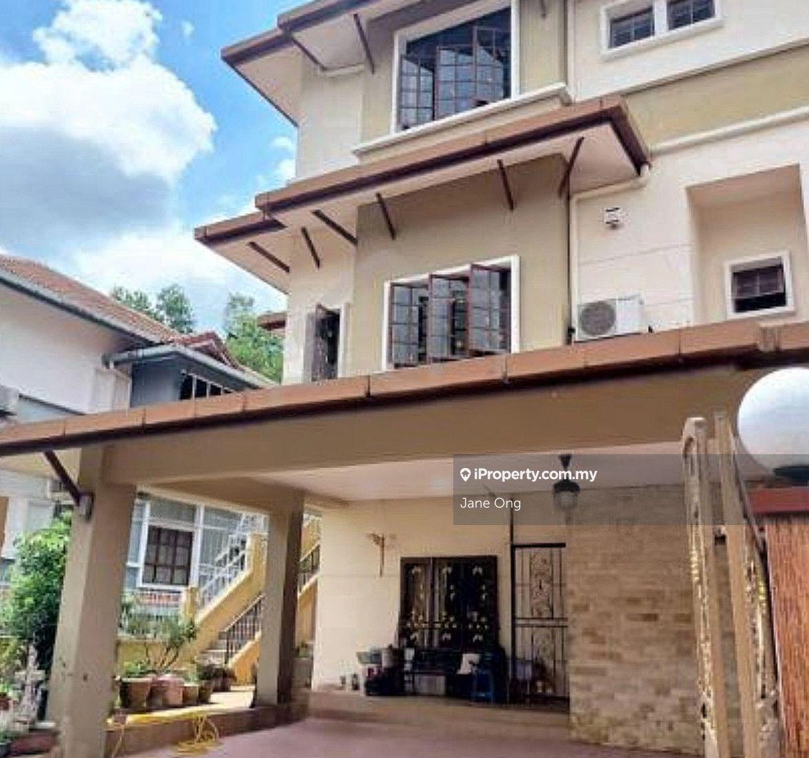 2.5 sty Semi d for sale @ Impiana cheras 