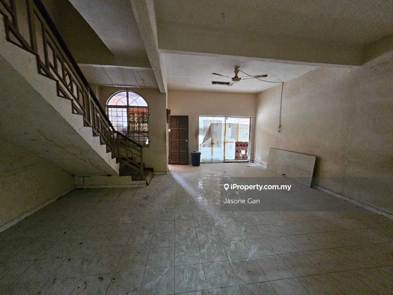 Tanjung Minyak Below Value 2 Storey Terrace Extra Length 20 x 80 Sale