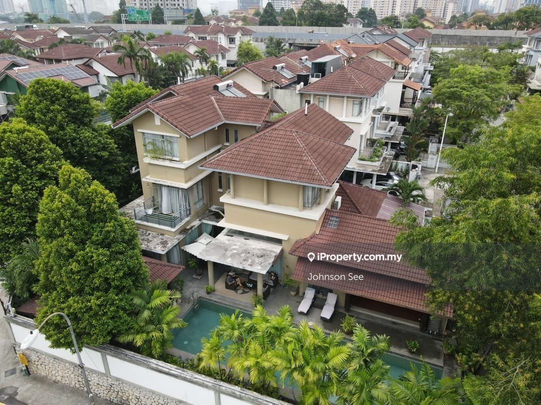 Selling Below Market Value, Exclusive Bungalow with Private Pool