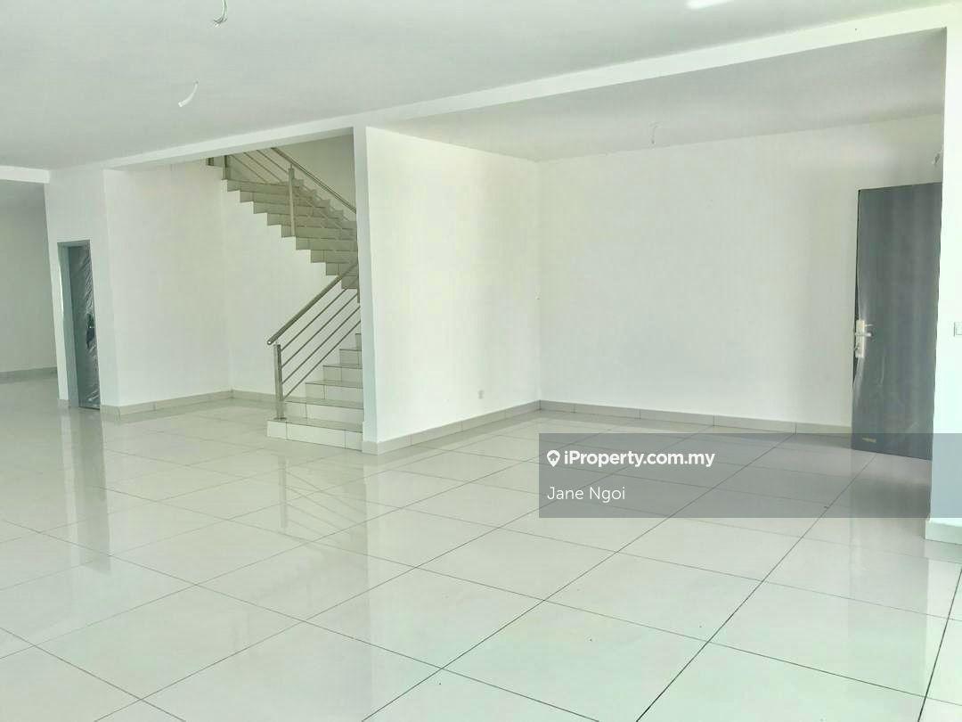Taman Mutiara Bestari Skudai 3 Storey Semi-D House (Brand New)