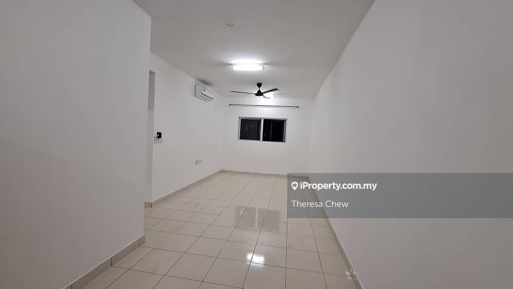 Alanis Residence 2-Room Apartment Near KLIA With Pool View