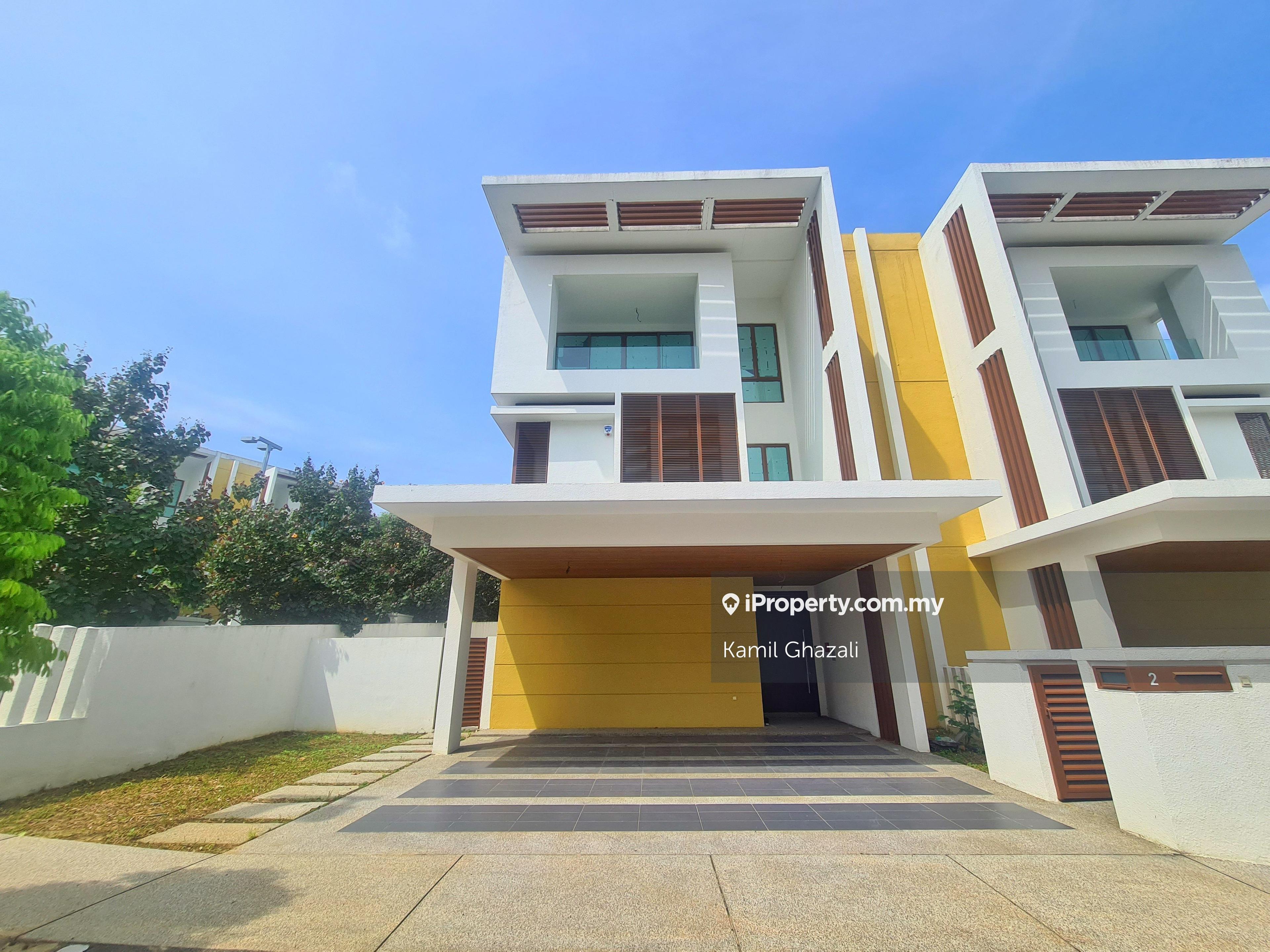 New modern design twinvilla must view!