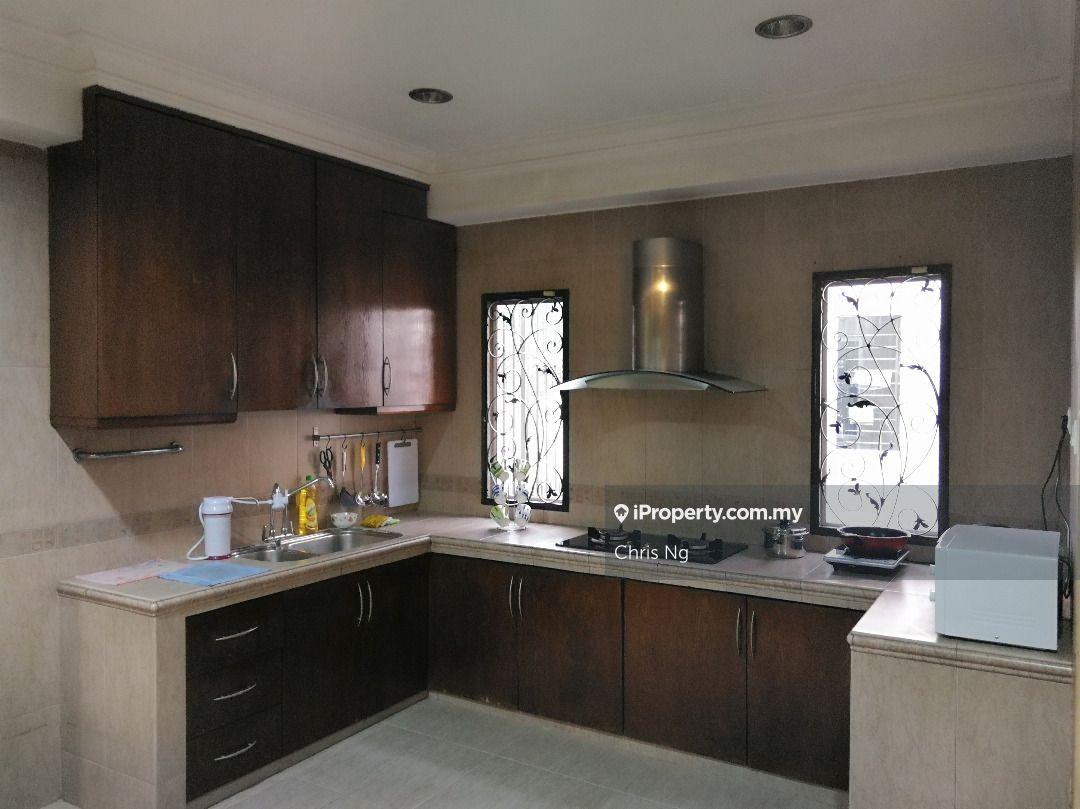 Corner Unit Double Storey Terrace Anggerik Doritis Kota Kemuning