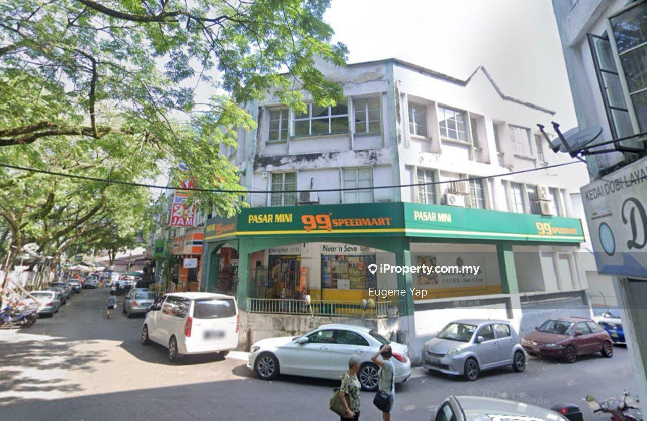 Ground floor shop