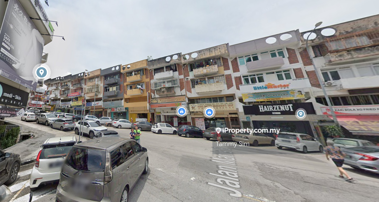 3.5 Storey Shoplot For Sale