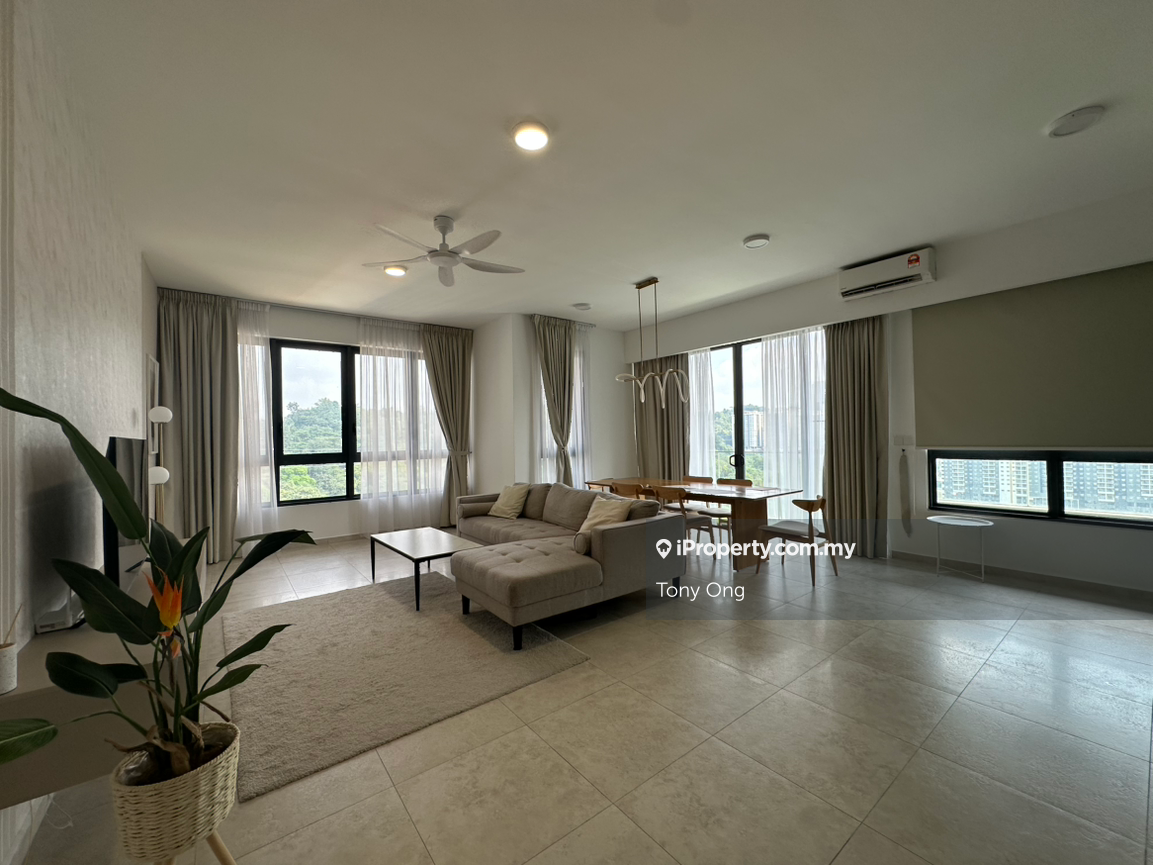 Fully Furnished Ready to move in