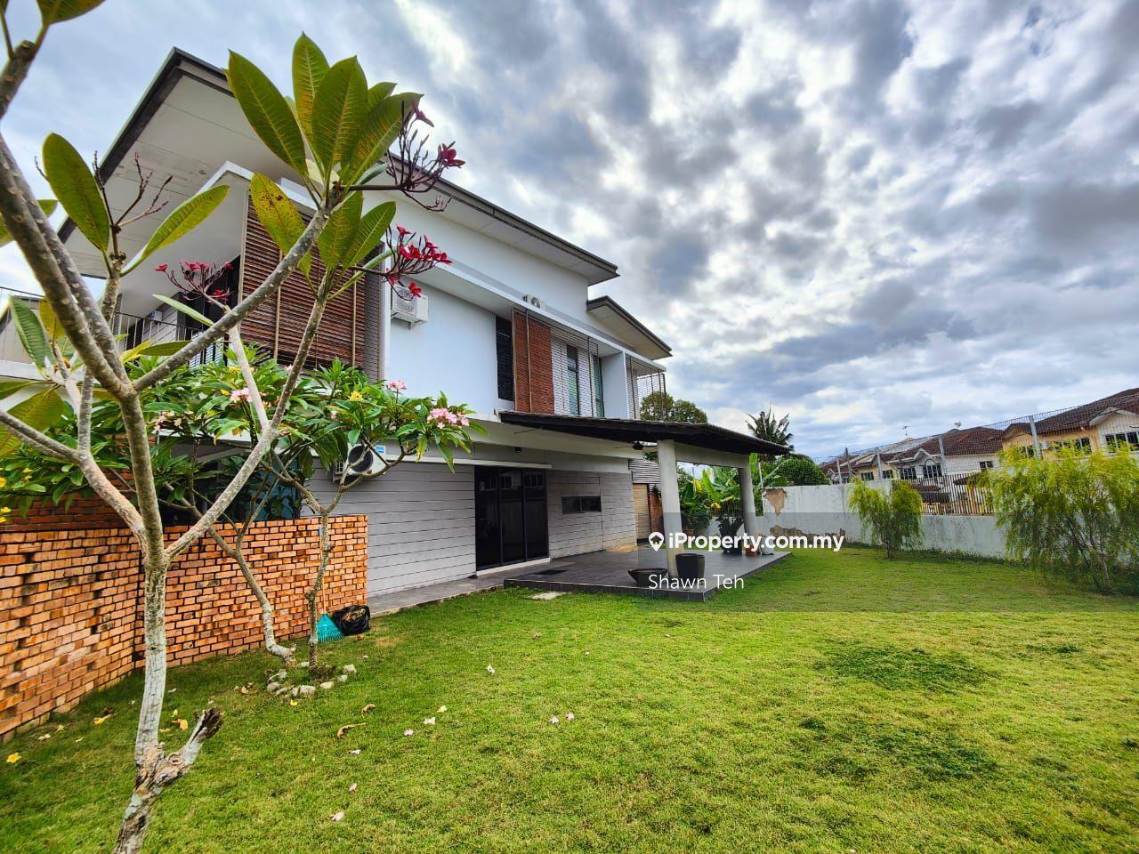 Freehold, 2 storey semi D, Parksville, Paya Emas, Gated and guarded