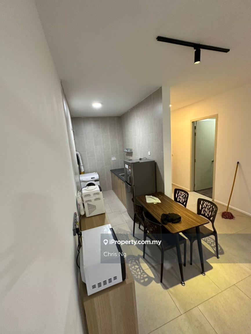 Fully Furnished 4 bedrooms Geo Condo Bukit Rimau Kota Kemuning