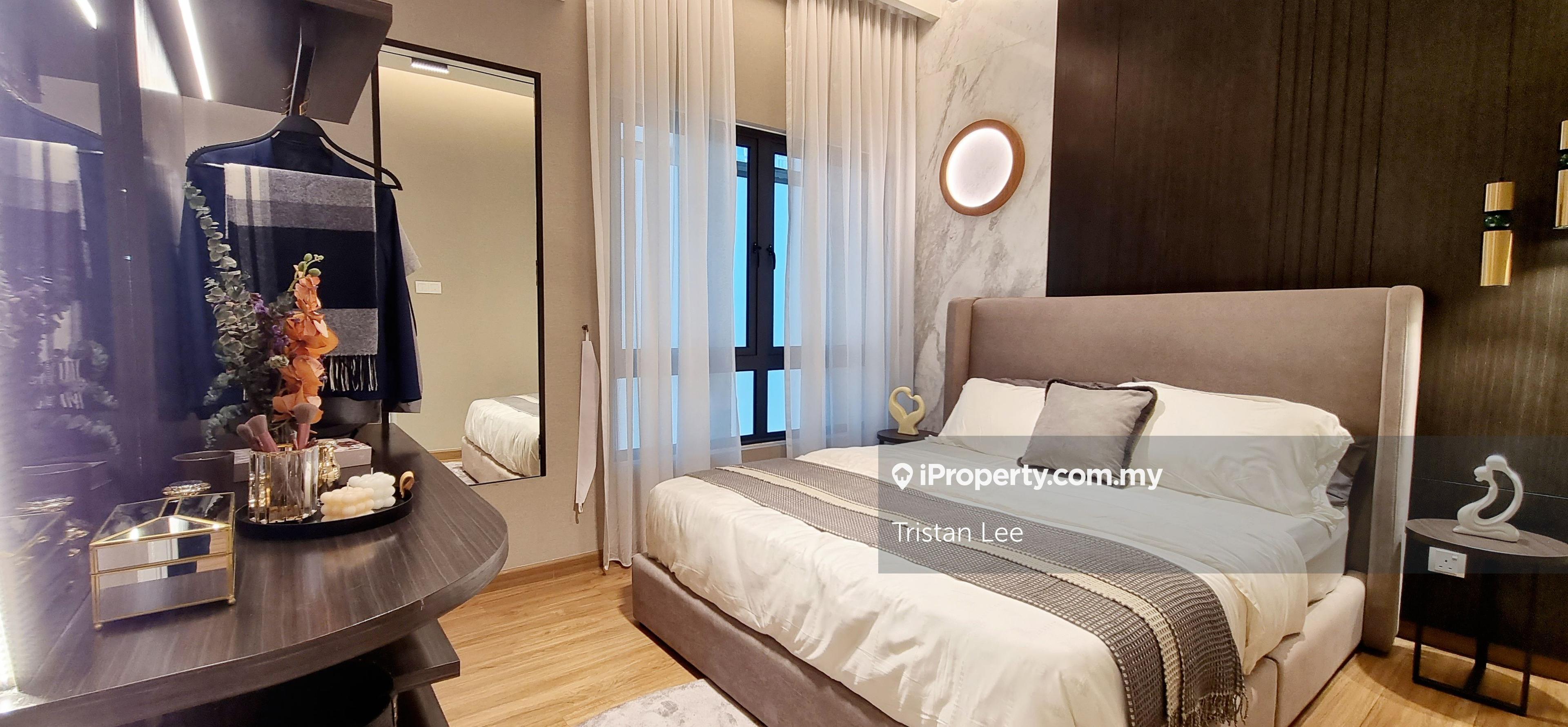 Prime location, 5mins to 1U, Free Shuttle Service to LRT 3 station