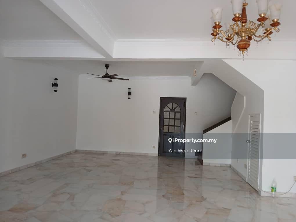 Bandar Utama Bu2 2sty for Rent. Partly Furnished