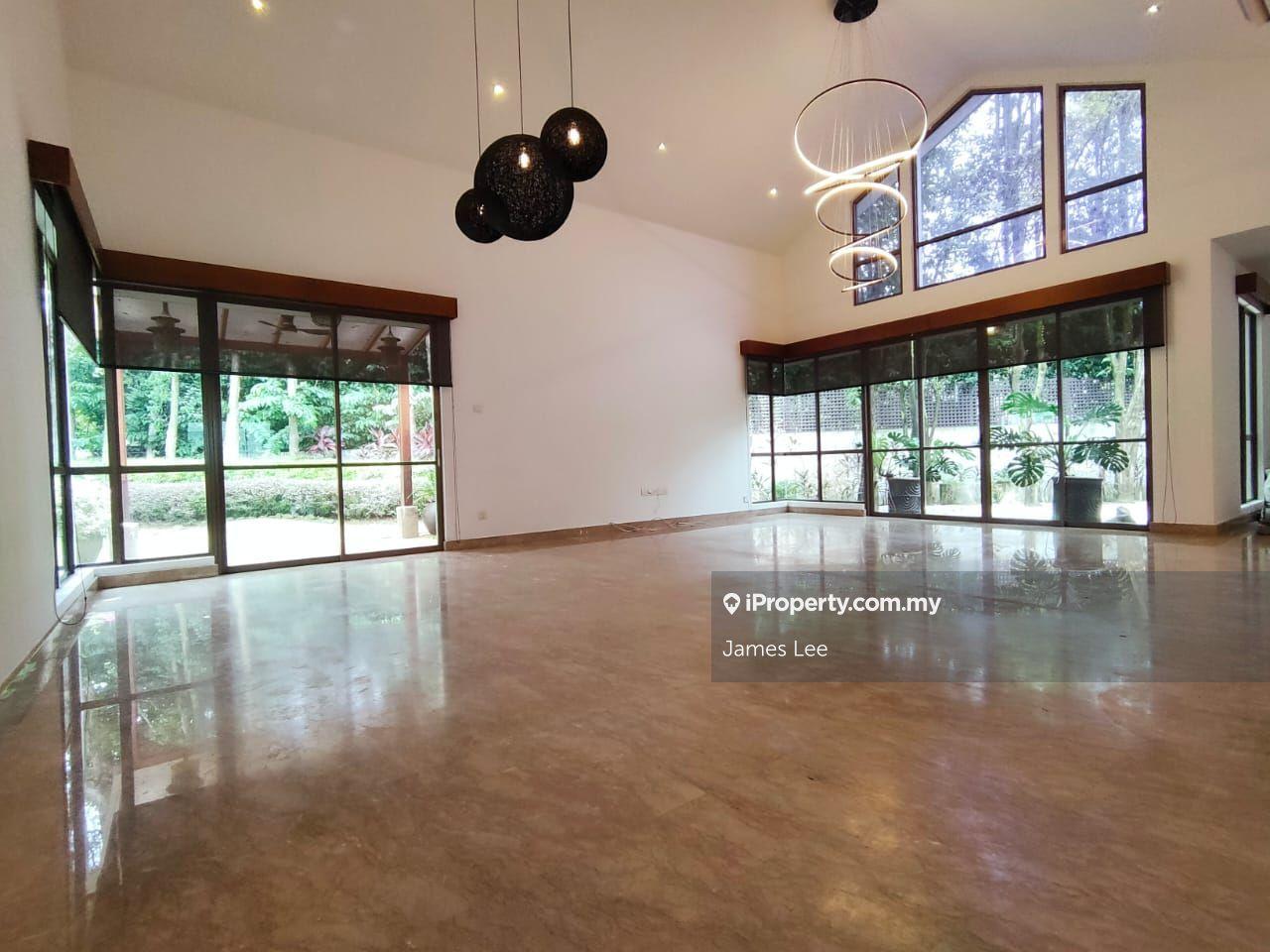 Nicely Renovated Very Limited Well-Maintained Single Sty Big Bungalow