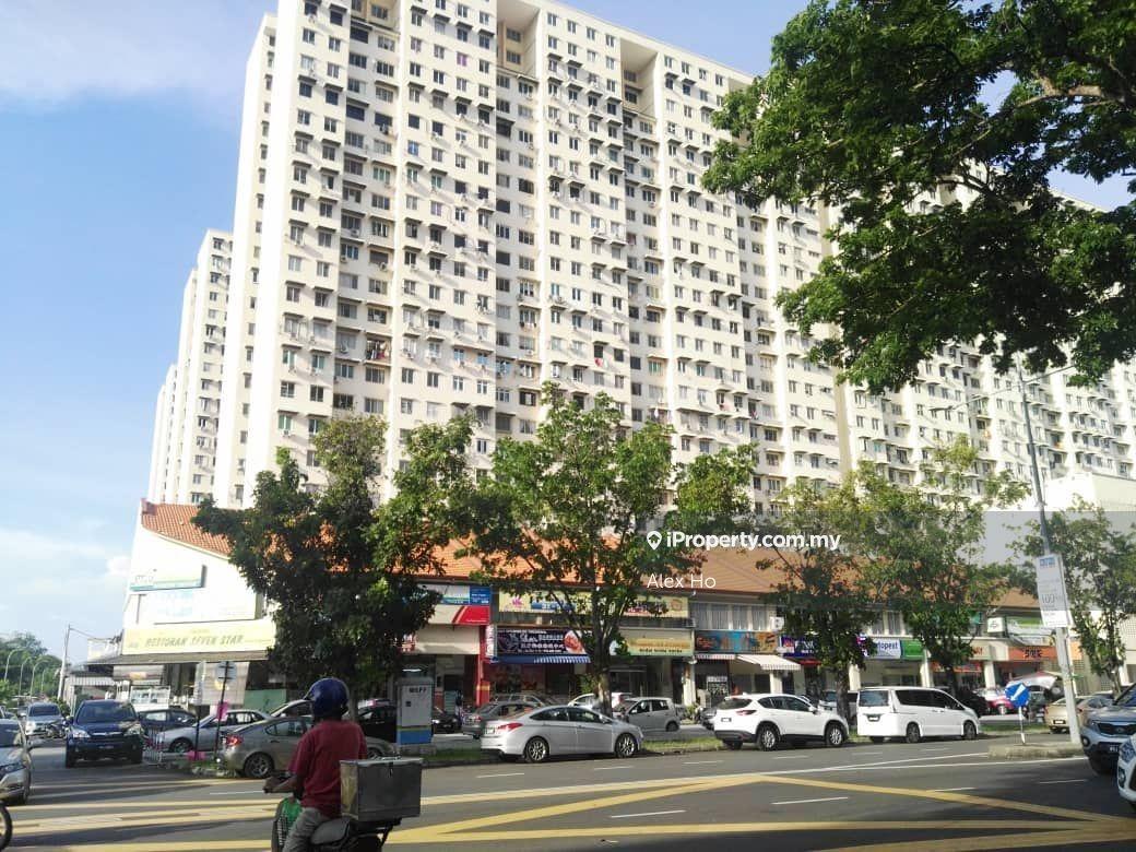 Strategic Area!! Sri Saujana, 646sf, 3 Room, Near Karpal Singh Drive