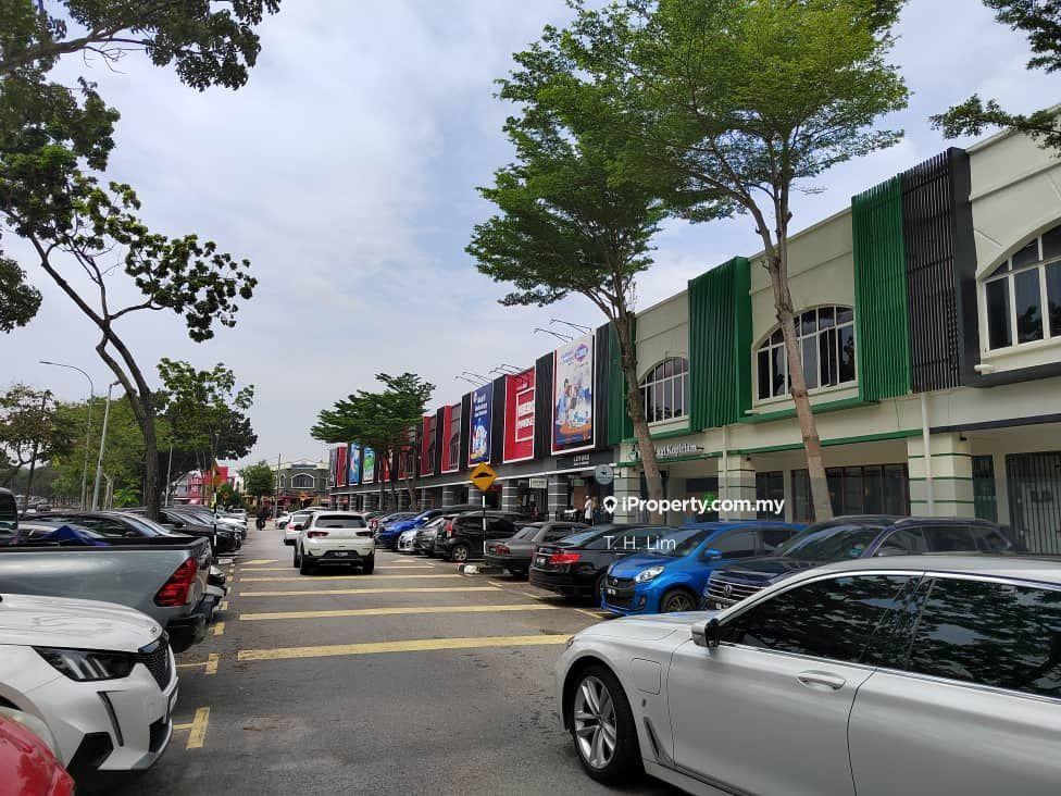 Hot Seksyen 13 mainr road shop near bank, eco, masjid, hero,diy,mydin