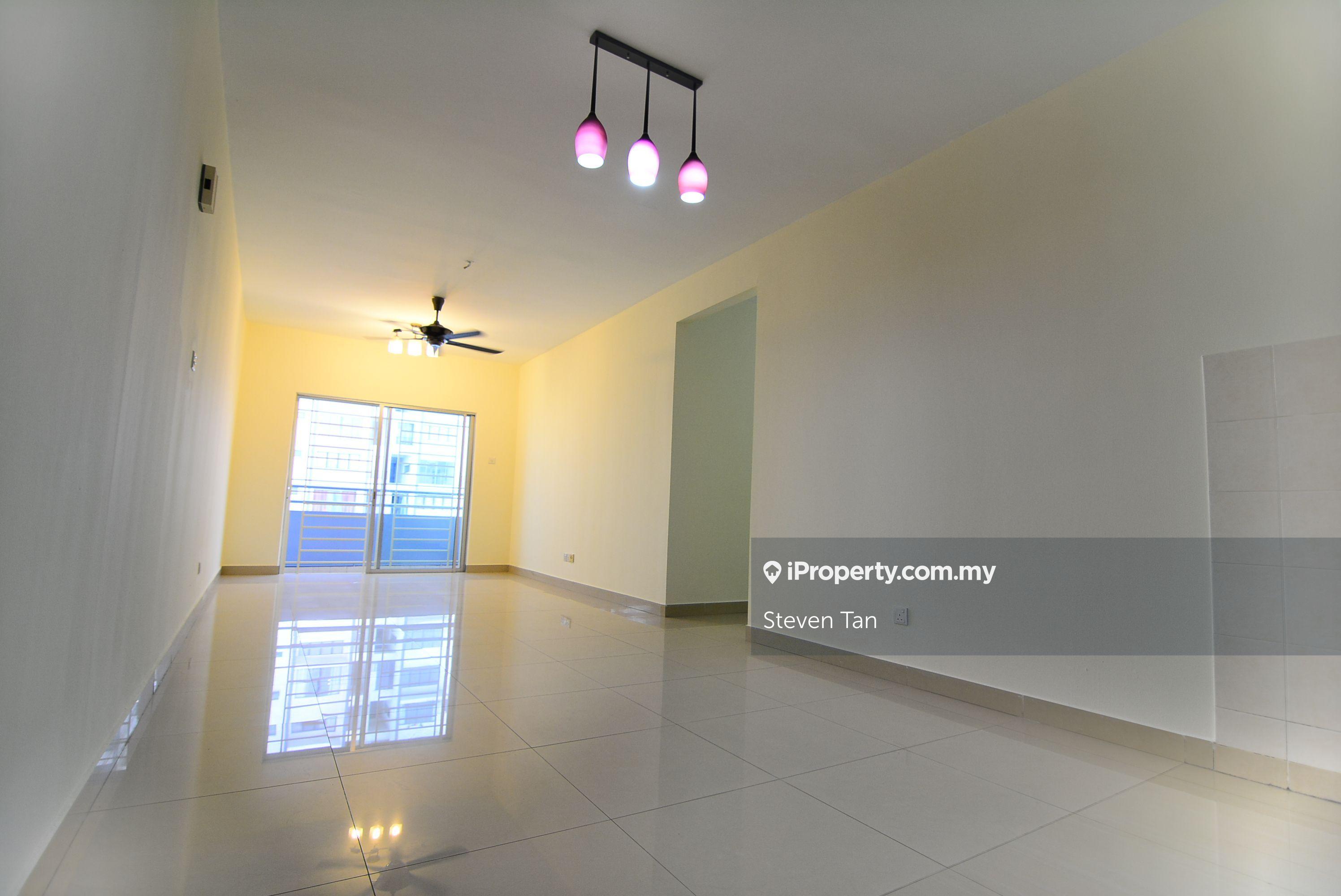 Kinrara Mas condo For Rent High Floor Pool View 2 covered parking lots