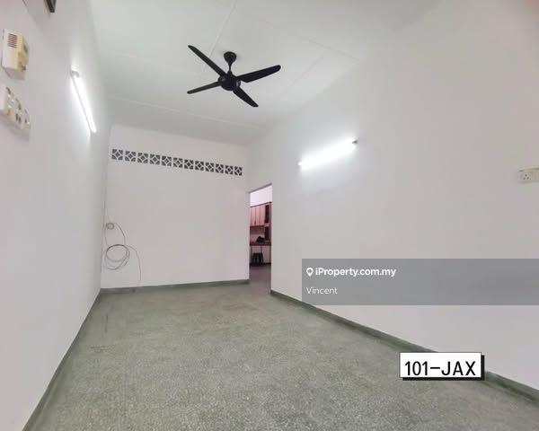 Batu Belah Single Storey Terrace House Klang