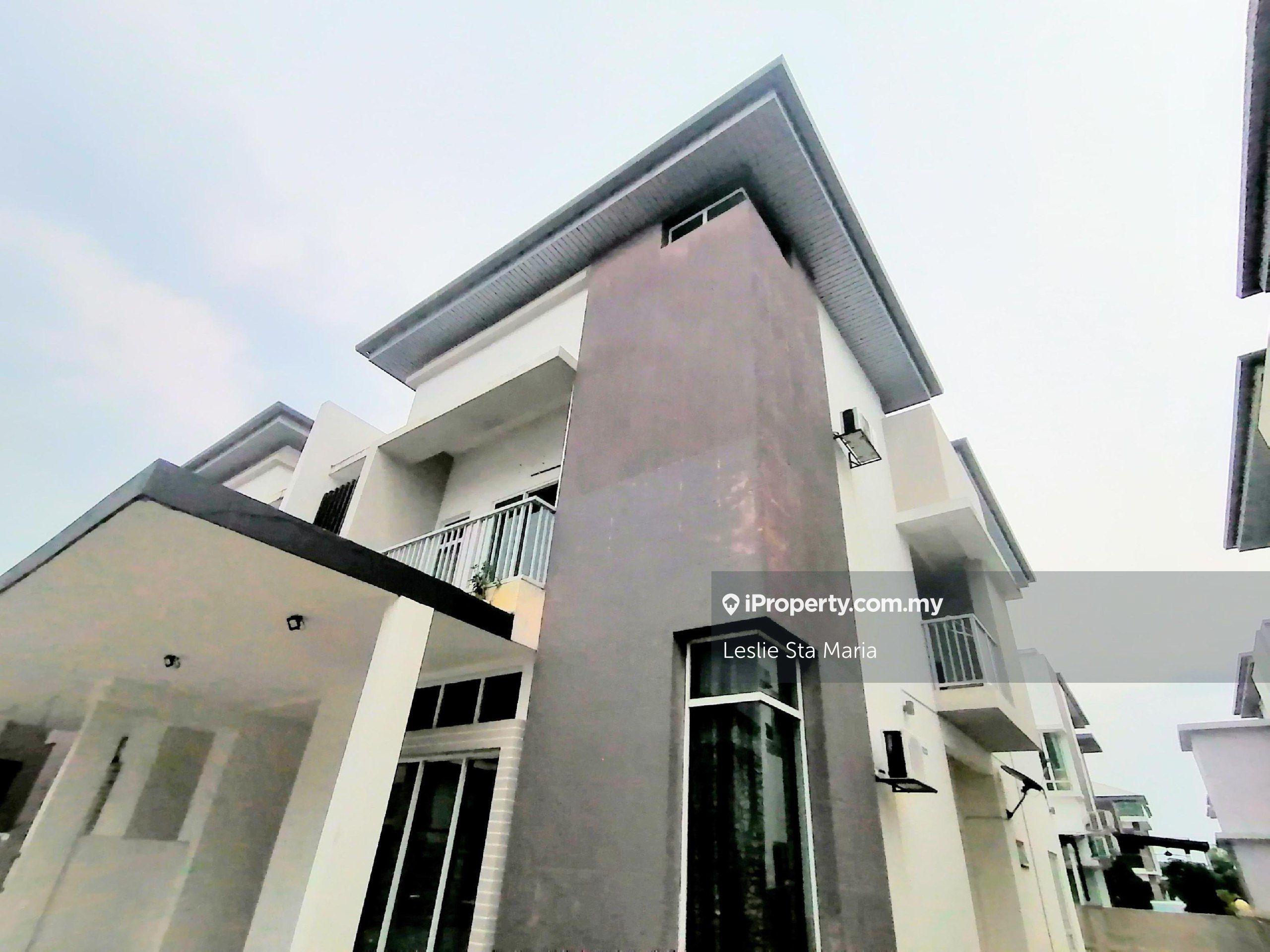 Fully Furnished, Semi-D, 5 Rooms, 5 Bathrooms, Bandar Bestari