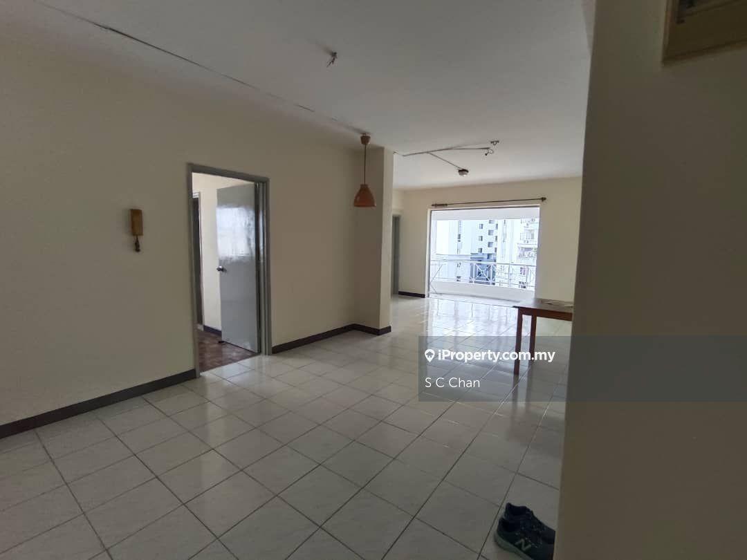 Sri Lata @Desa Petaling For Sale
