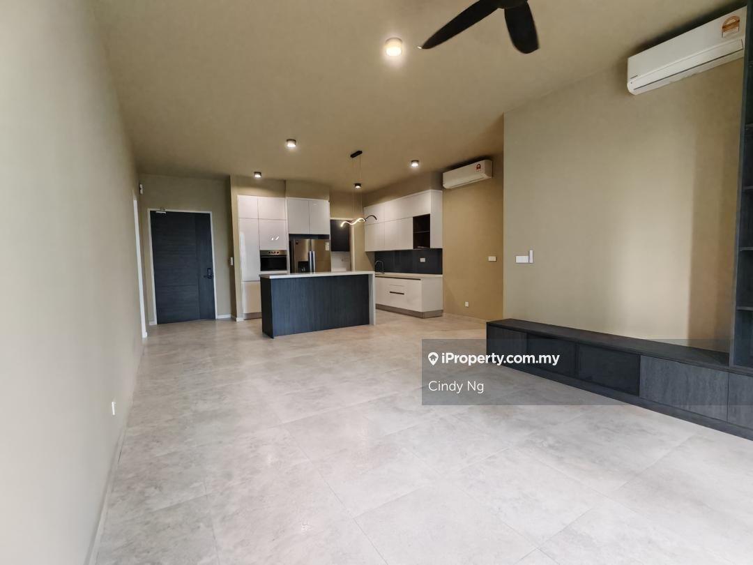 Partly furnished, spacious great layout, quality built ins, must view!