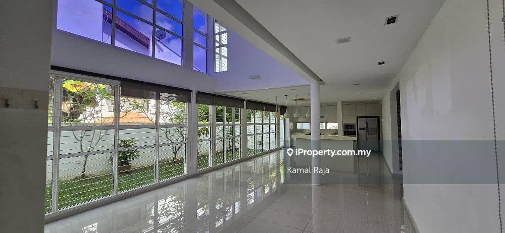 Lit Semi-D Crib in Bukit Damansara