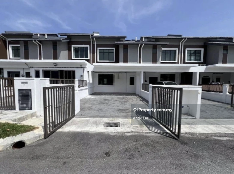 Below market double storey 2070 puncak alam iris bandar hill park