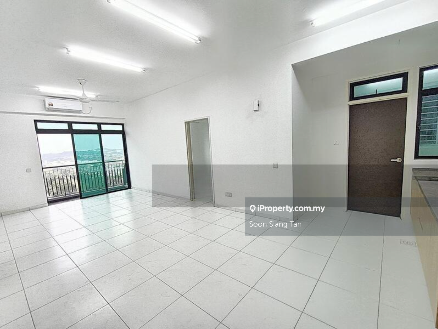 Sky Oasis Apartment @ Freehold