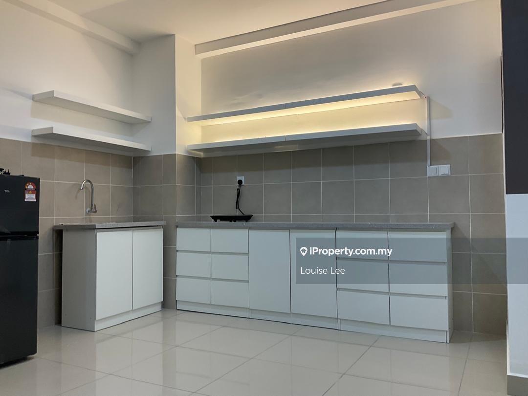 Fully Furnished Berkeley Uptown Residence 2r2b @ Klang For Rent