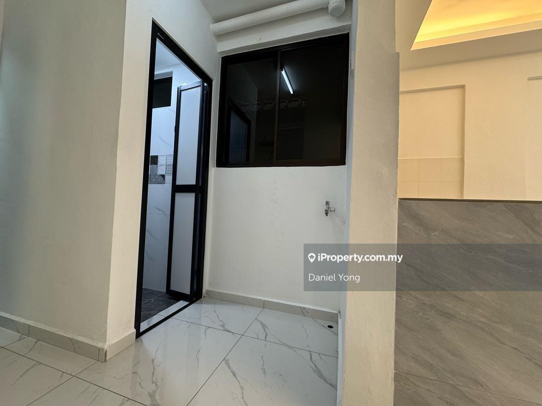 Ulu Tiram Sri Orkid Flat
