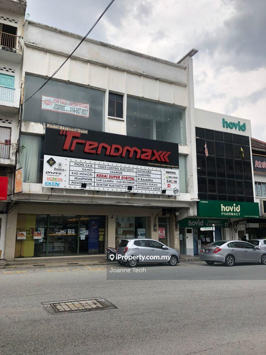 For Sale @ 3 Storey ad-Joining Shop at Jalan Yang Kalsom, Ipoh, Perak.