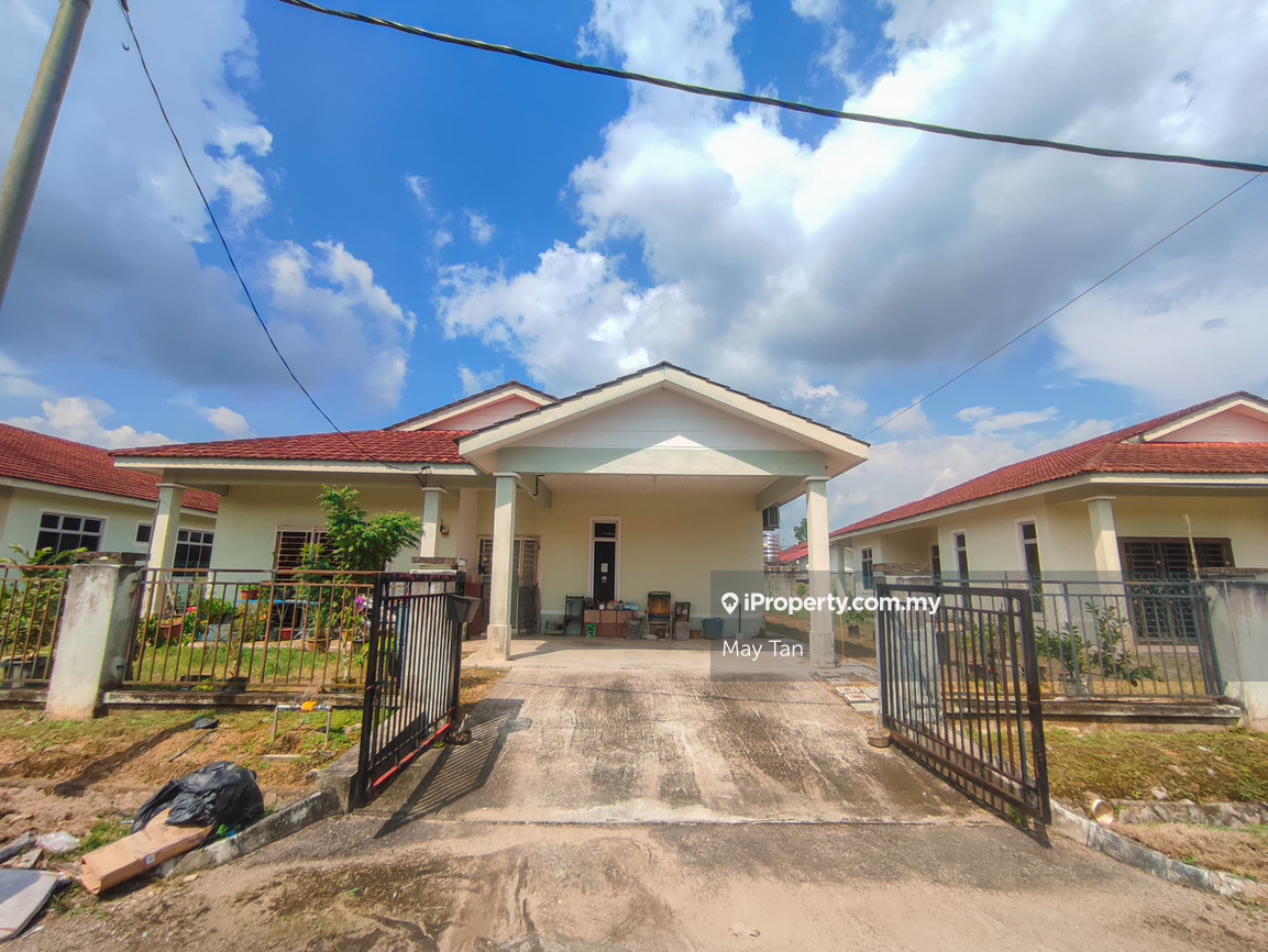 Single storey Bungalow /Bandar seri impian