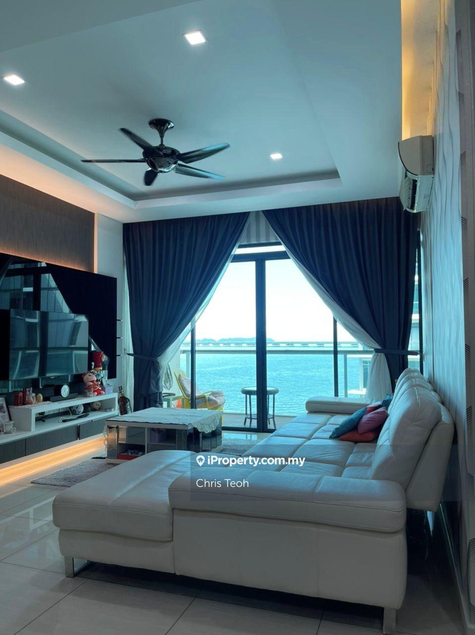Balcony facing sea view, Pg Bridge view & pool view!