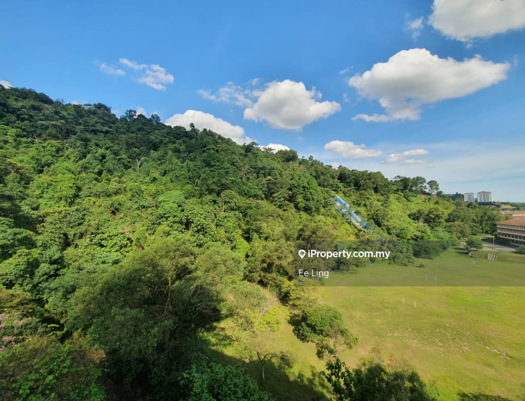 Saraka lift apartment for sale,puchong taman wawasan,high floor,corner