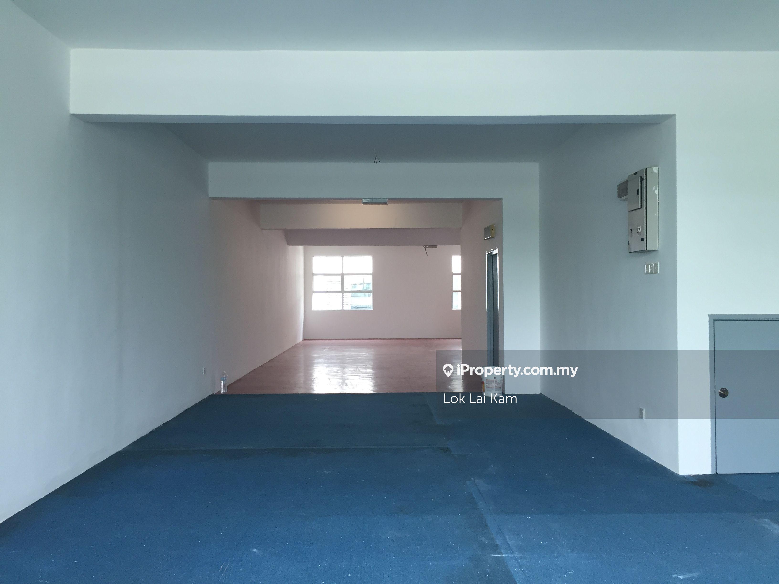 First Floor Office (Walking Distance to LRT)