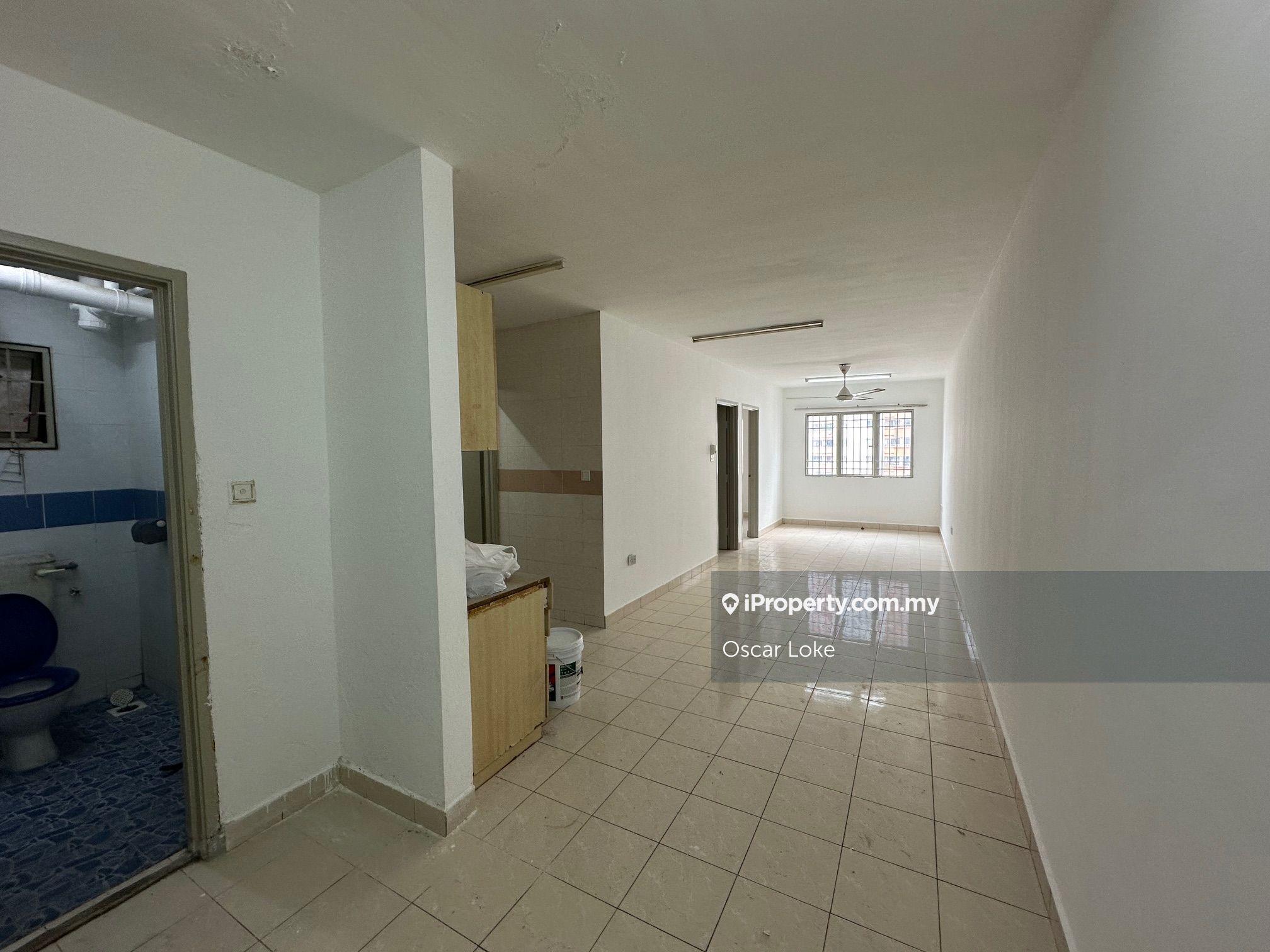 Floor Damansara