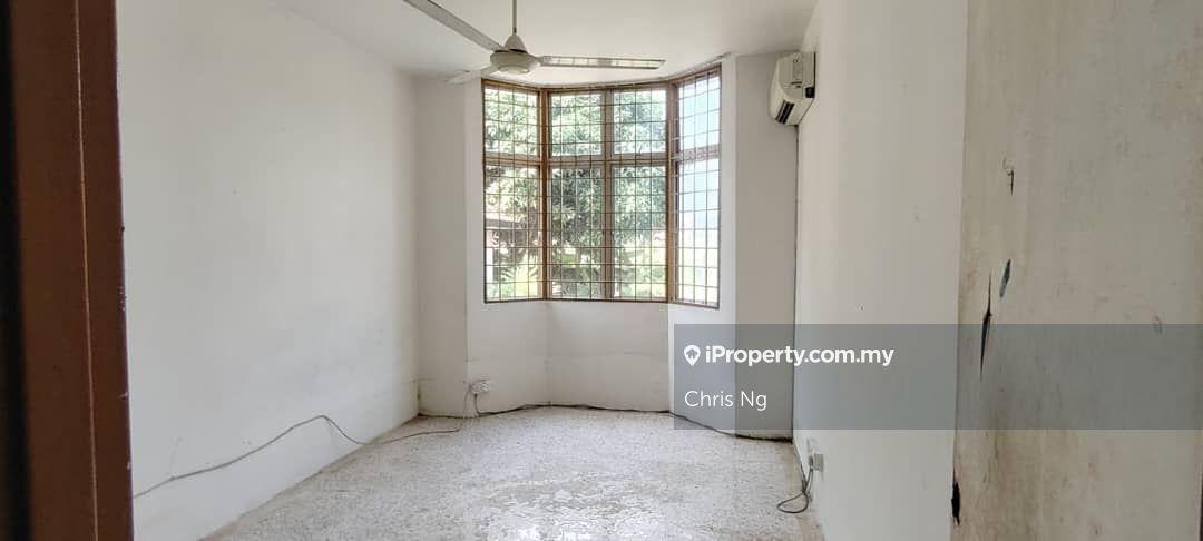 Ground Floor Corner Rubena Villa Apartment Taman Putra Perdana 