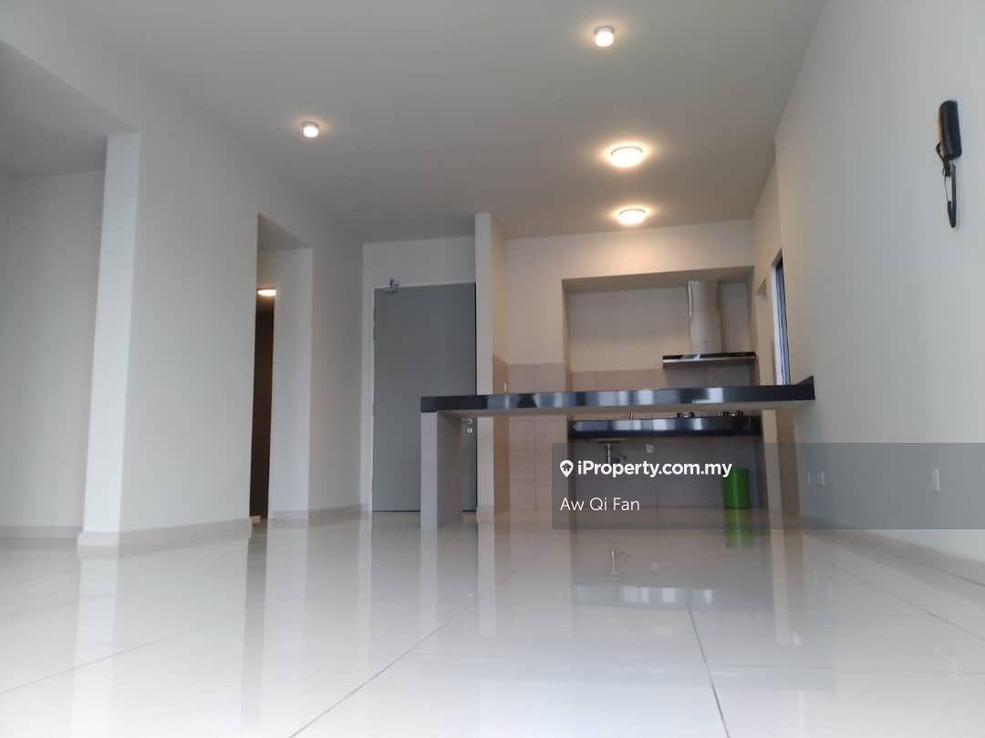 Brand new unit, pool facing unit for sell