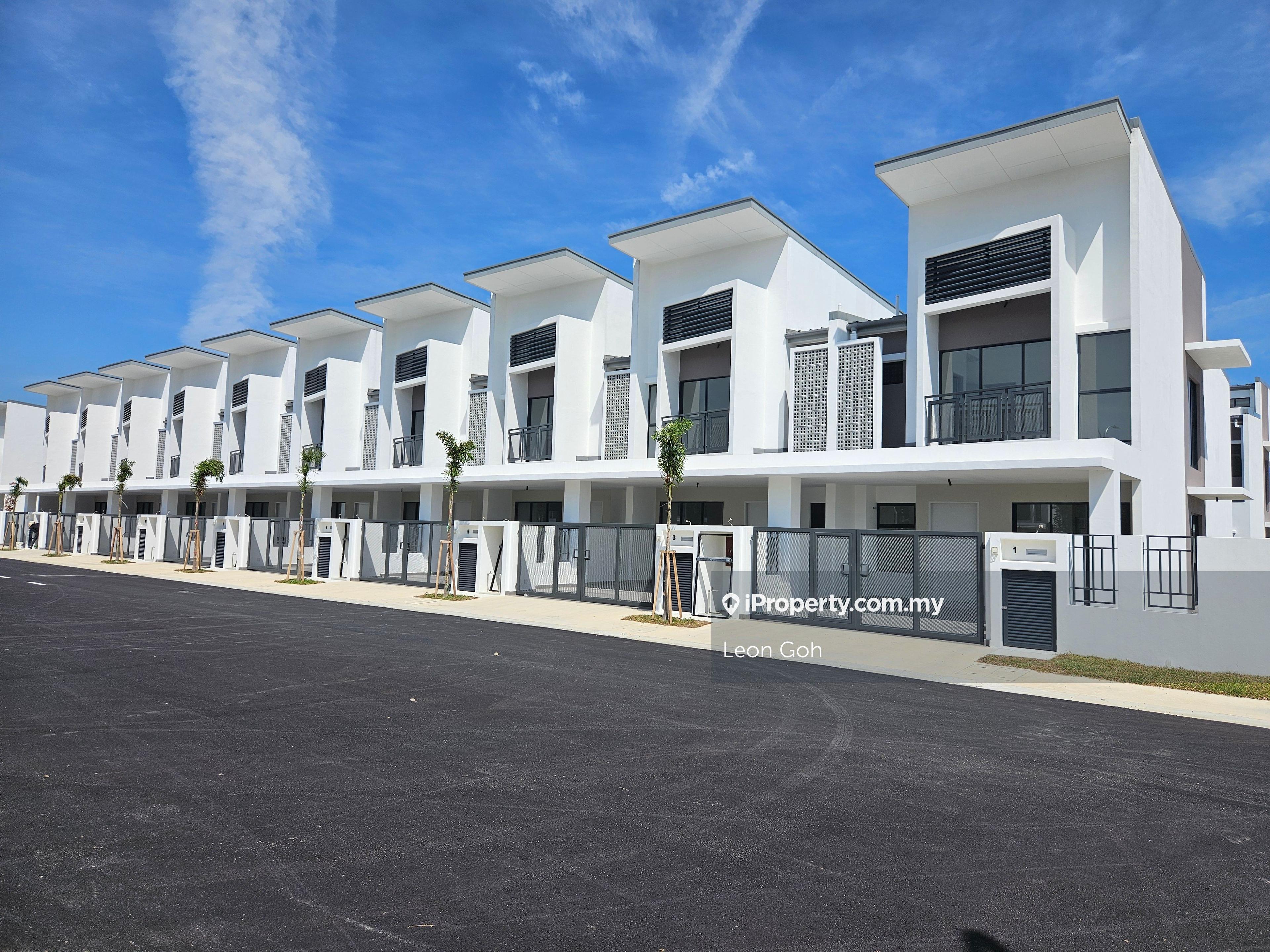 Avela Bandar Rimbayu Link House For Sale
