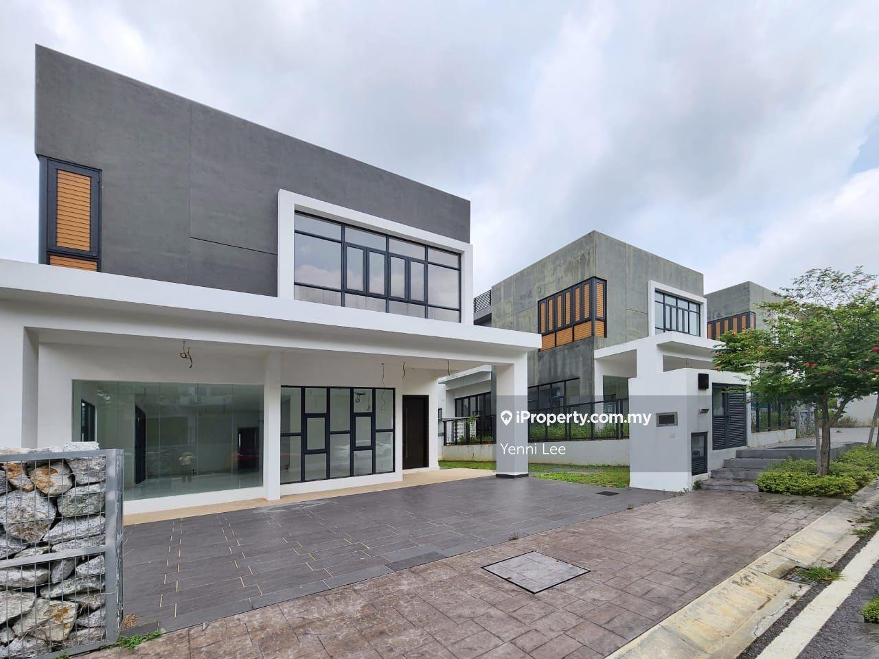 Brand New 50x90 2storey Bungalow , Next to Golf Club, 15mins Glenmarie
