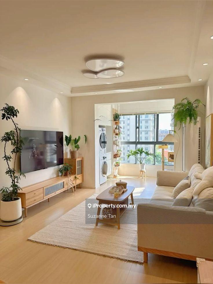 LRT Condo near Pavilion / Freehold ROI 15% / Free Furnished / New Unit