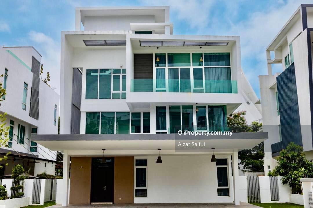 Furnished 3.5 Storey Bungalow Aspen Garden Residence Cyberjaya