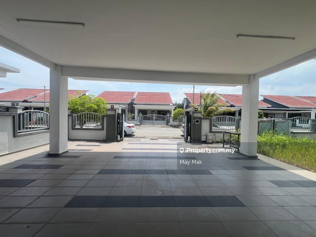 Renovated Partial Furnished 1 Storey Semi D Tanjong Minyak for Sale