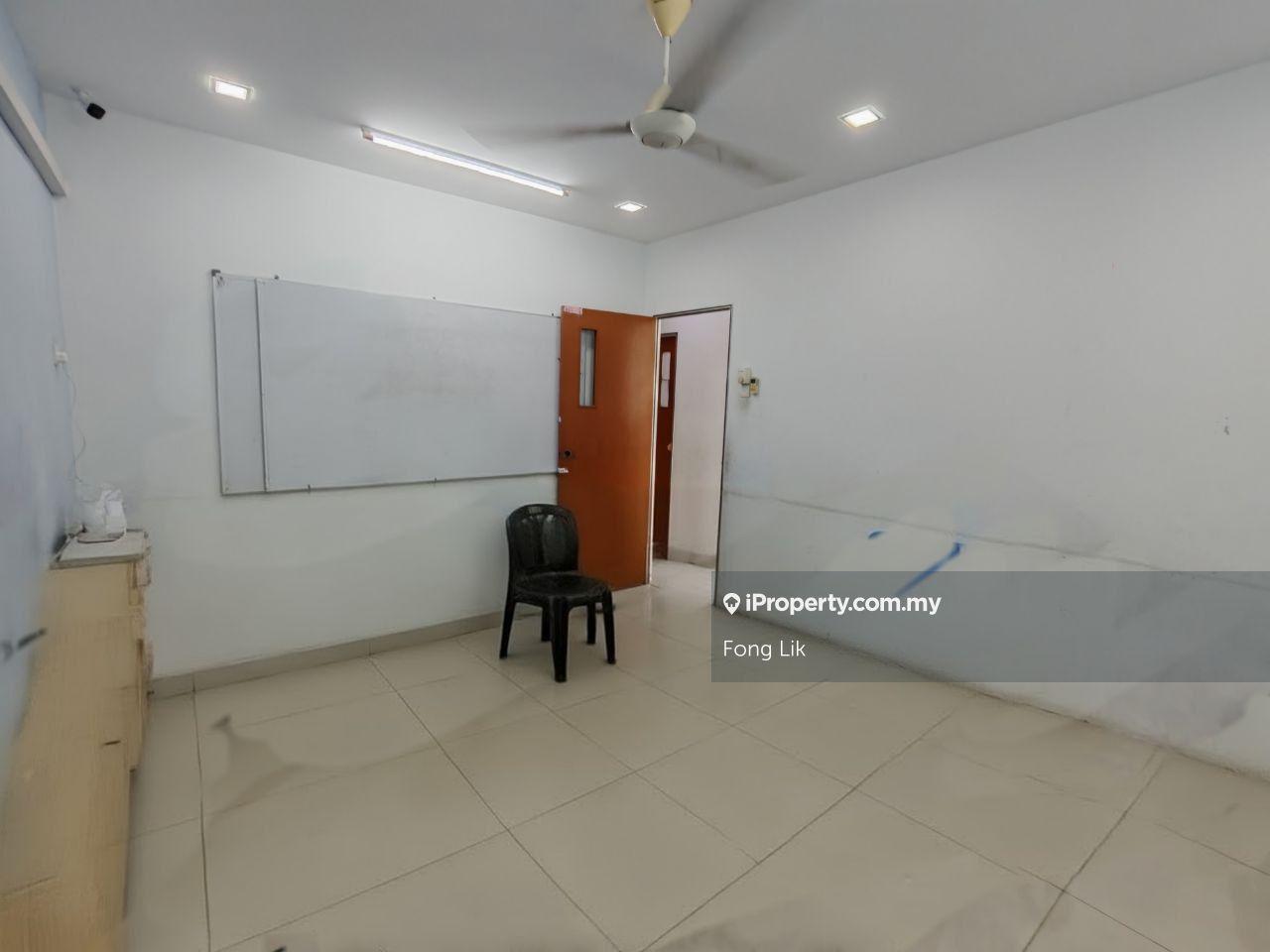 Taman Mount Austin @ 3 Storey Shoplot 
